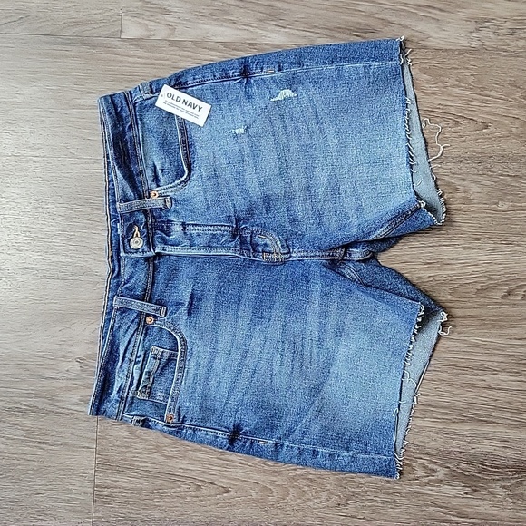 Old Navy Pants - NWT Old Navy O.G. Straight High Rise Button Fly Blue Jean Shorts Cut Off 10